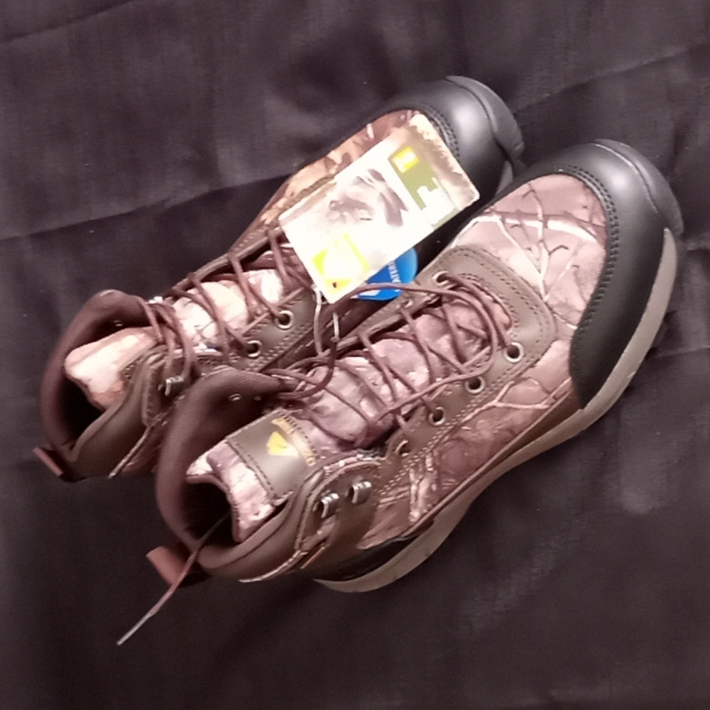 NWT Ozark Trail Waterproof 6" Hunting Boots Size 7